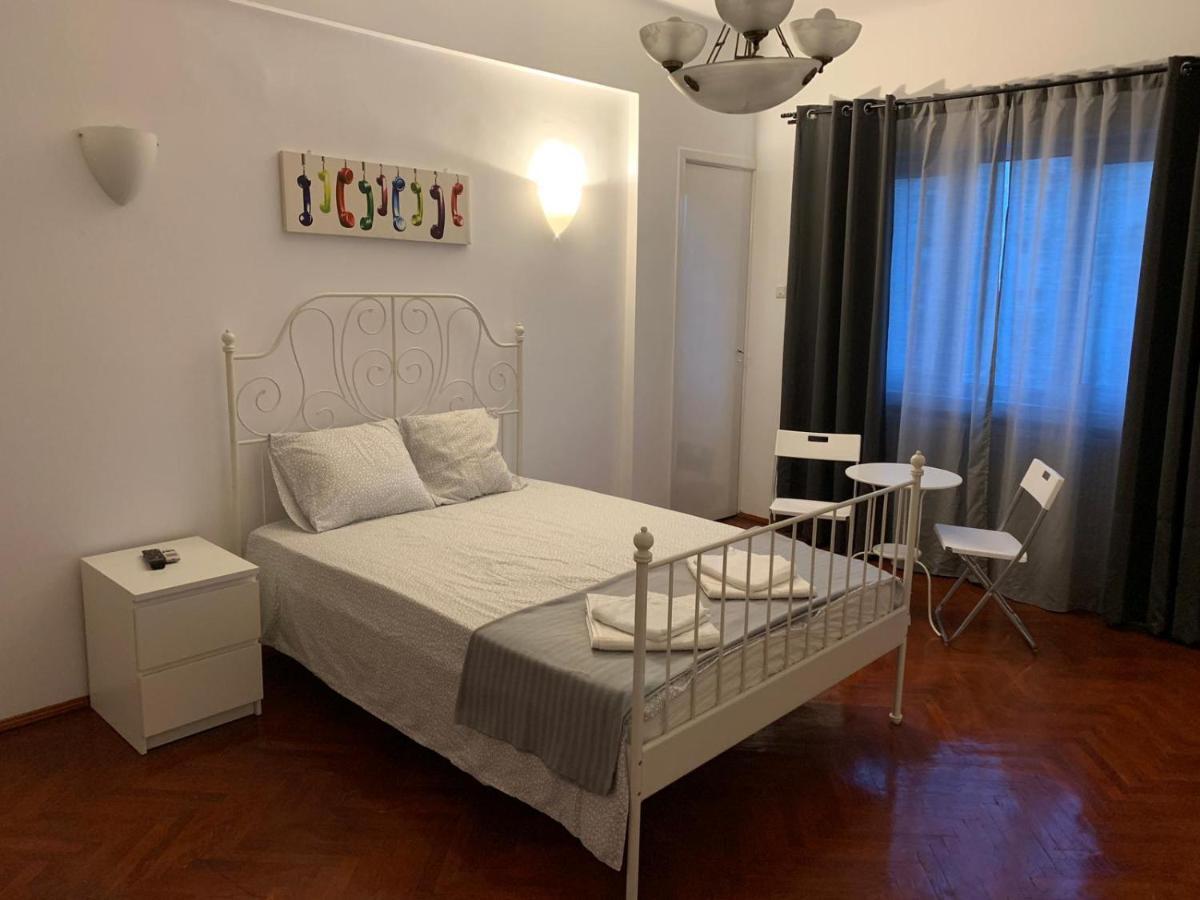 La Casa De Danel Apartment Bucharest Luaran gambar