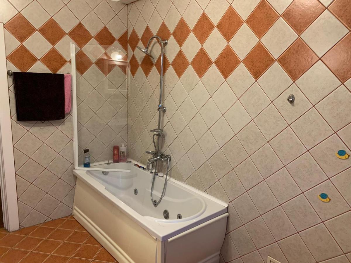 La Casa De Danel Apartment Bucharest Luaran gambar